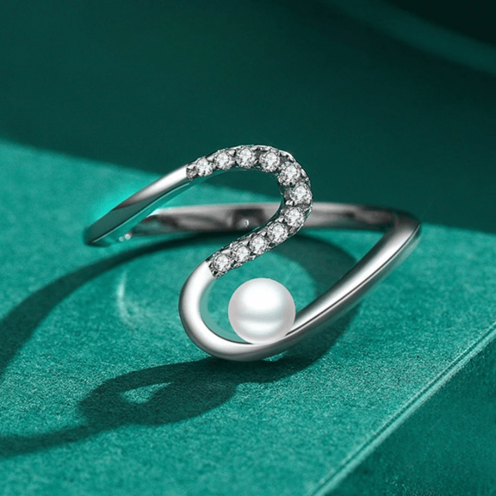 925 Silver/Chandi Pearl Wavy Ring - Unore Jewelry