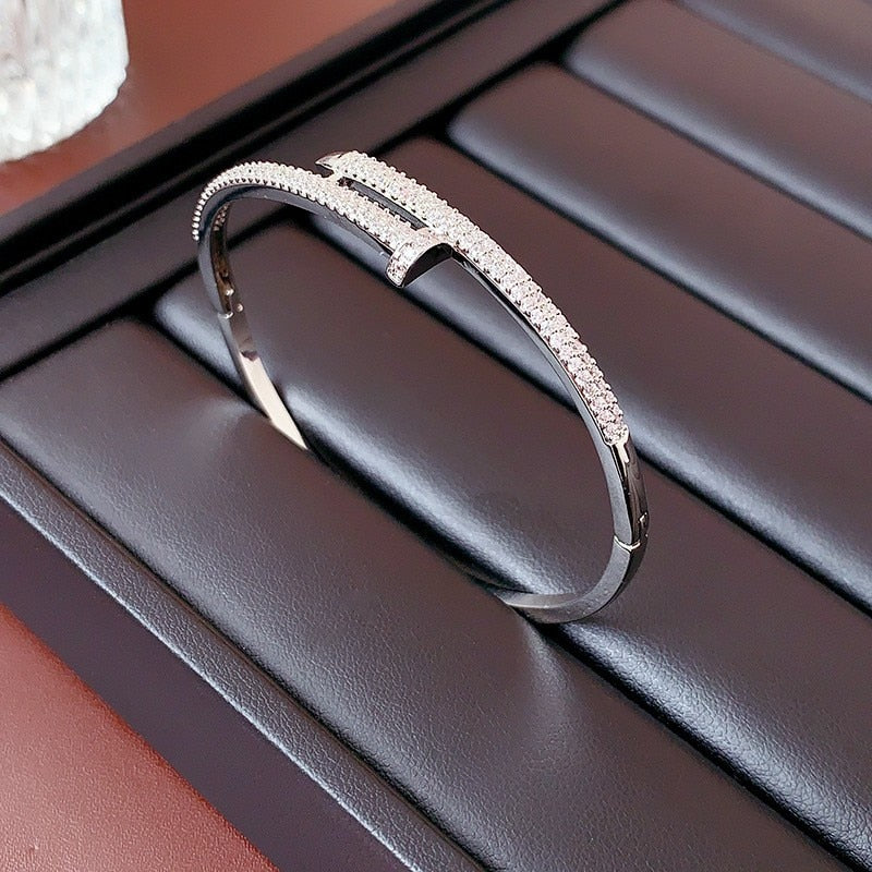 925 Silver/Chandi Sleek Nail Bracelet
