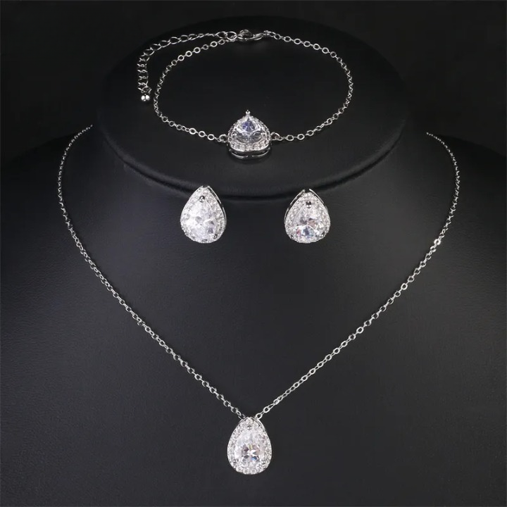 925 Silver/Chand Water Drop Cubic Set