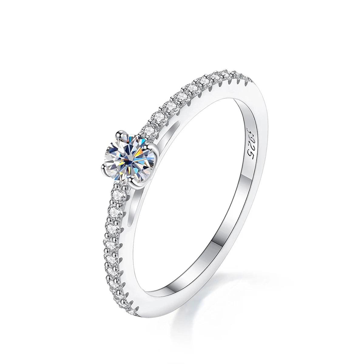 Starlight Moissanite Ring - Unore Jewelry